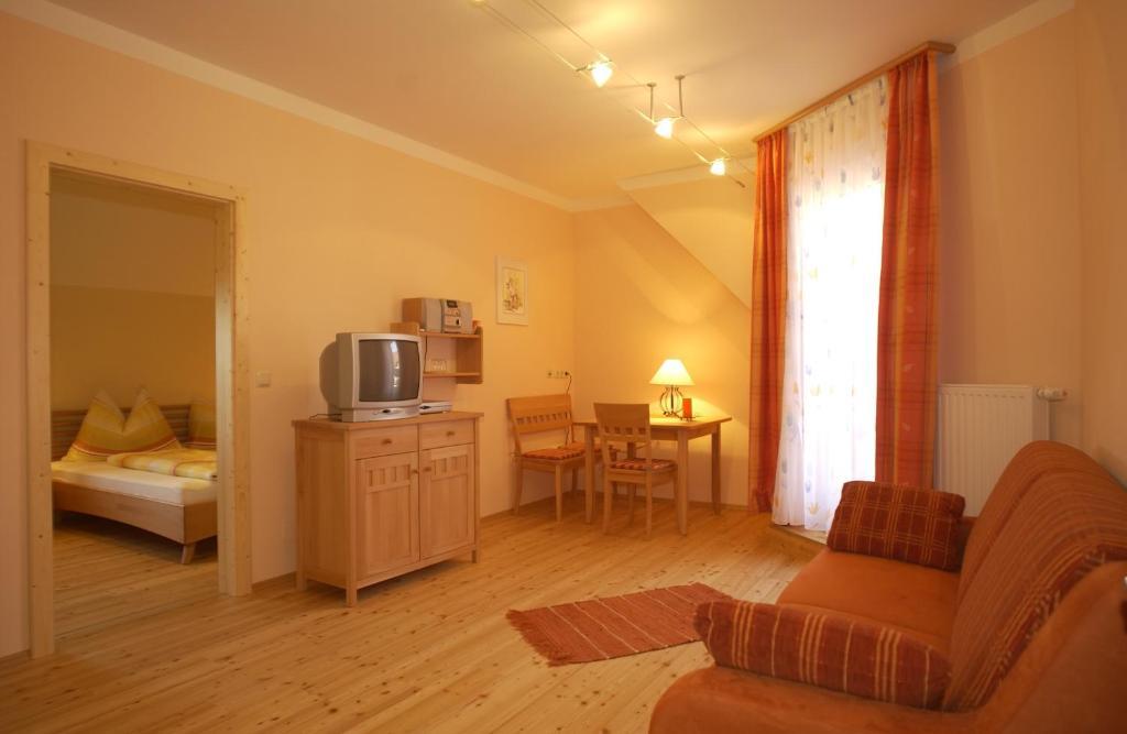 Hotel Garni Huegellandhof Neuhaus am Klausenbach الغرفة الصورة