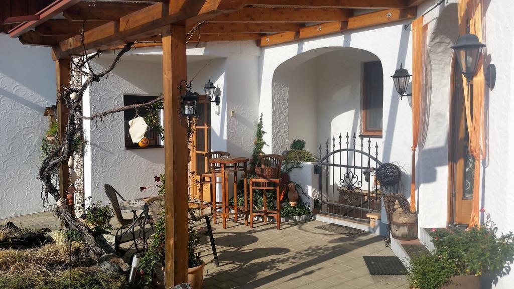 Hotel Garni Huegellandhof Neuhaus am Klausenbach المظهر الخارجي الصورة