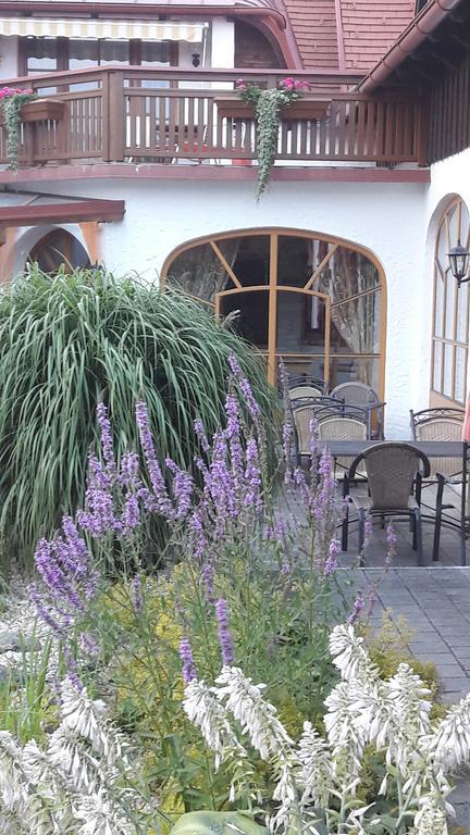 Hotel Garni Huegellandhof Neuhaus am Klausenbach المظهر الخارجي الصورة