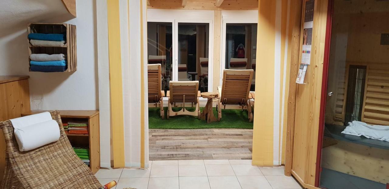 Hotel Garni Huegellandhof Neuhaus am Klausenbach المظهر الخارجي الصورة
